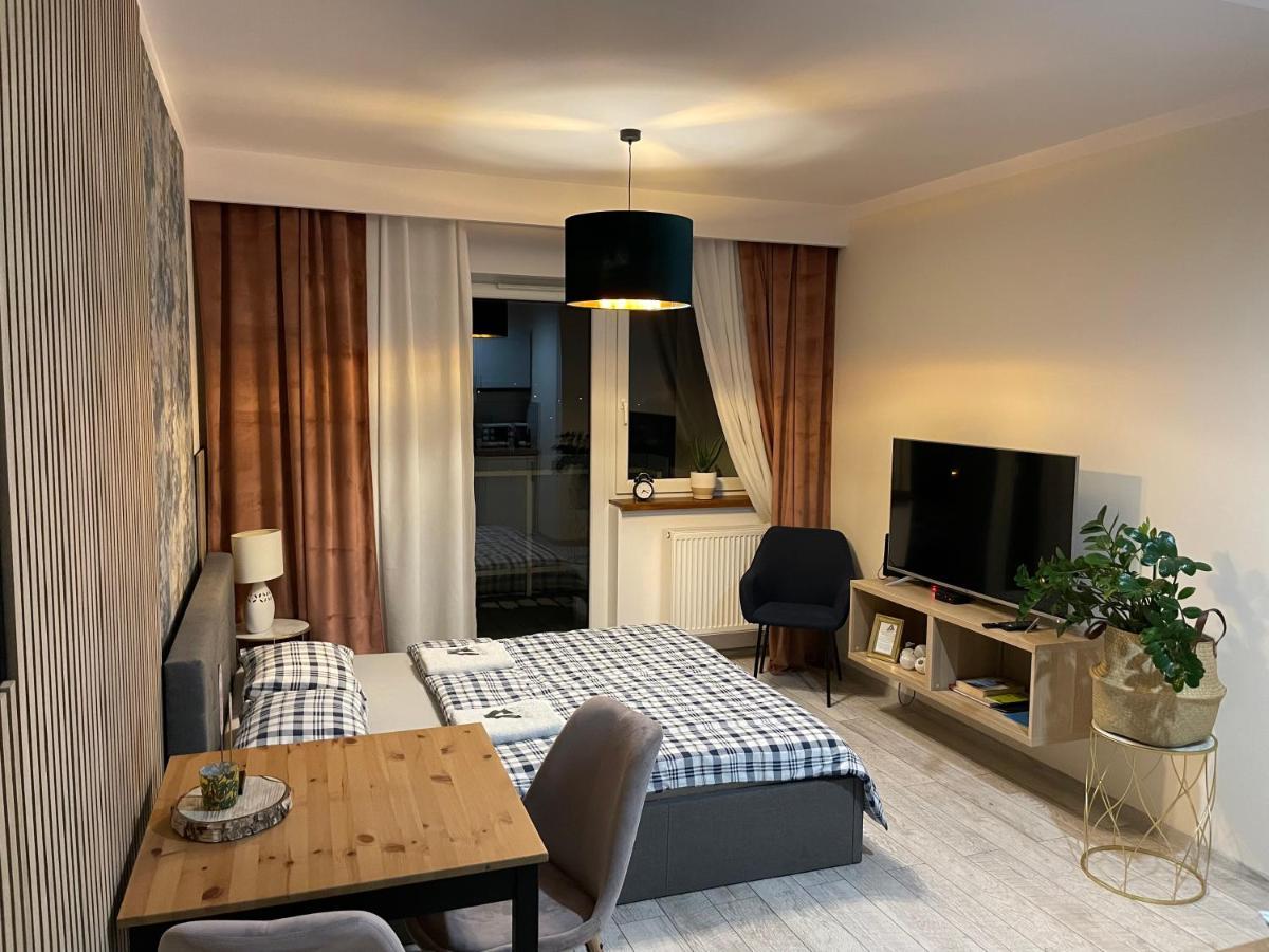 Apartament Royal Chelmonskiego シレーム エクステリア 写真