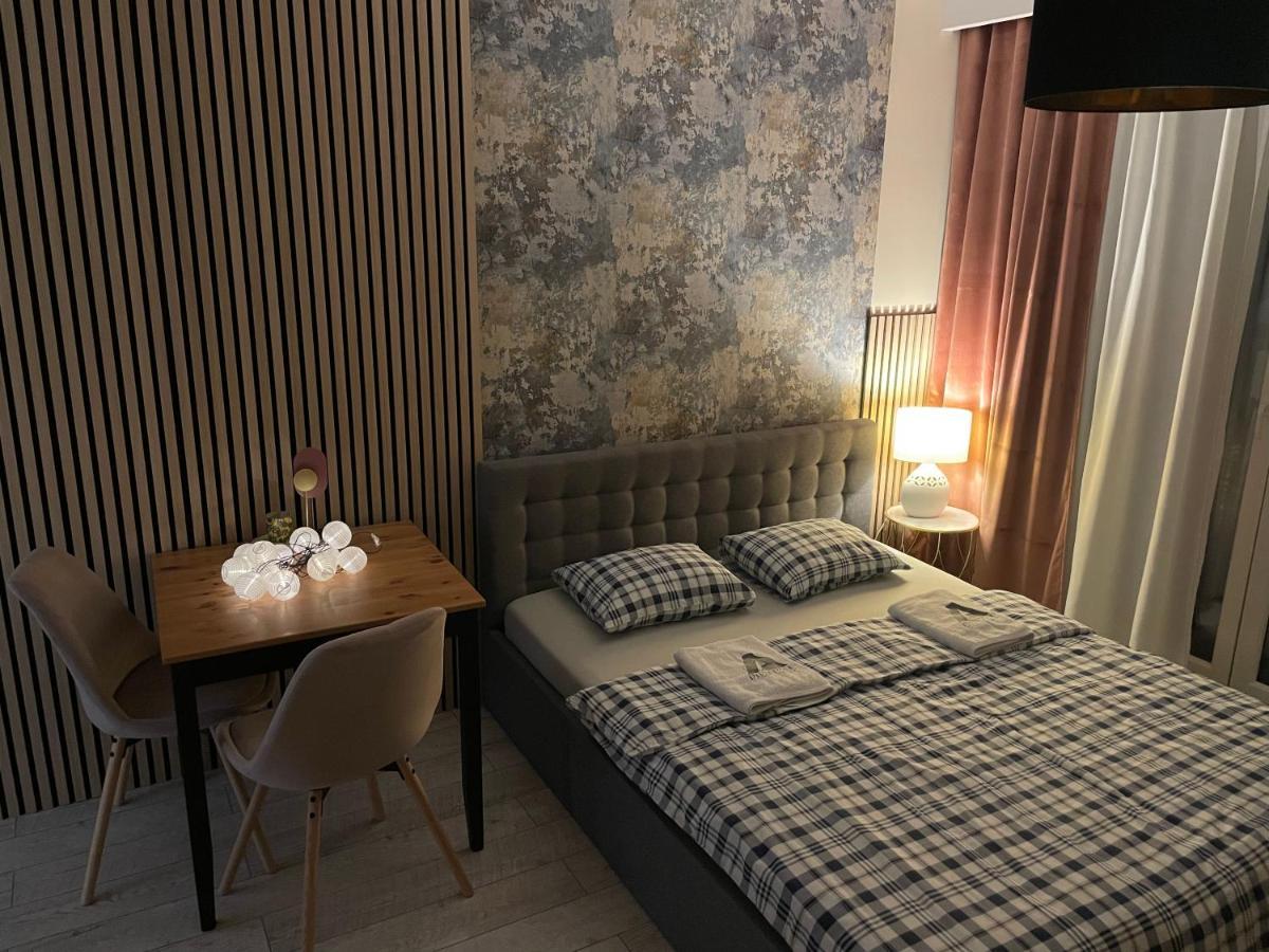 Apartament Royal Chelmonskiego シレーム エクステリア 写真