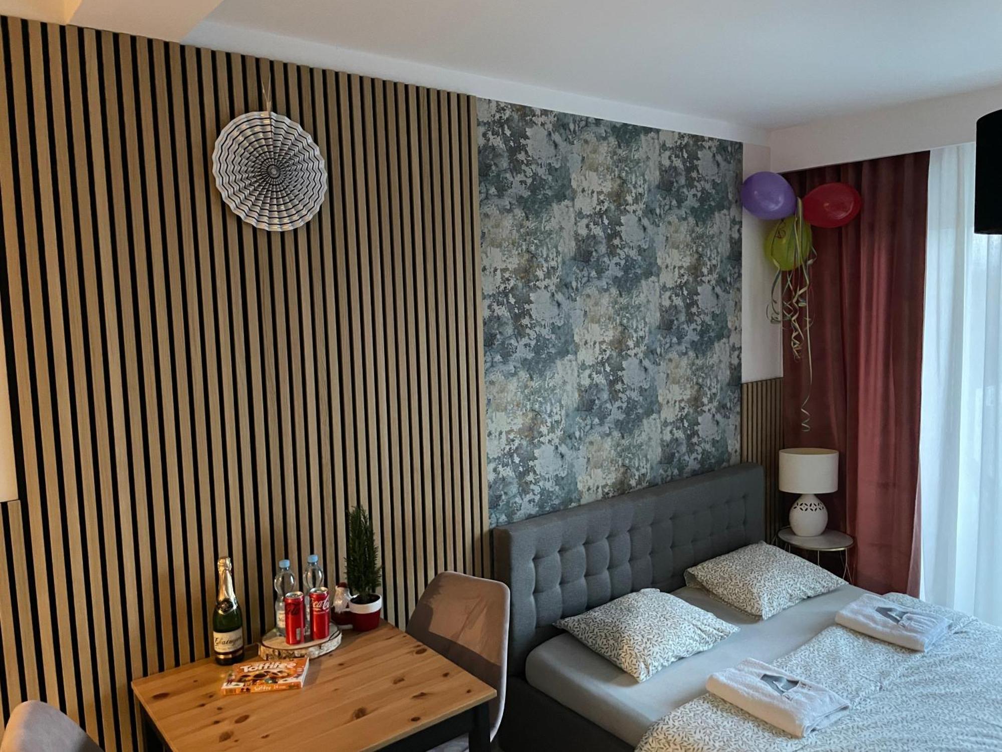 Apartament Royal Chelmonskiego シレーム エクステリア 写真